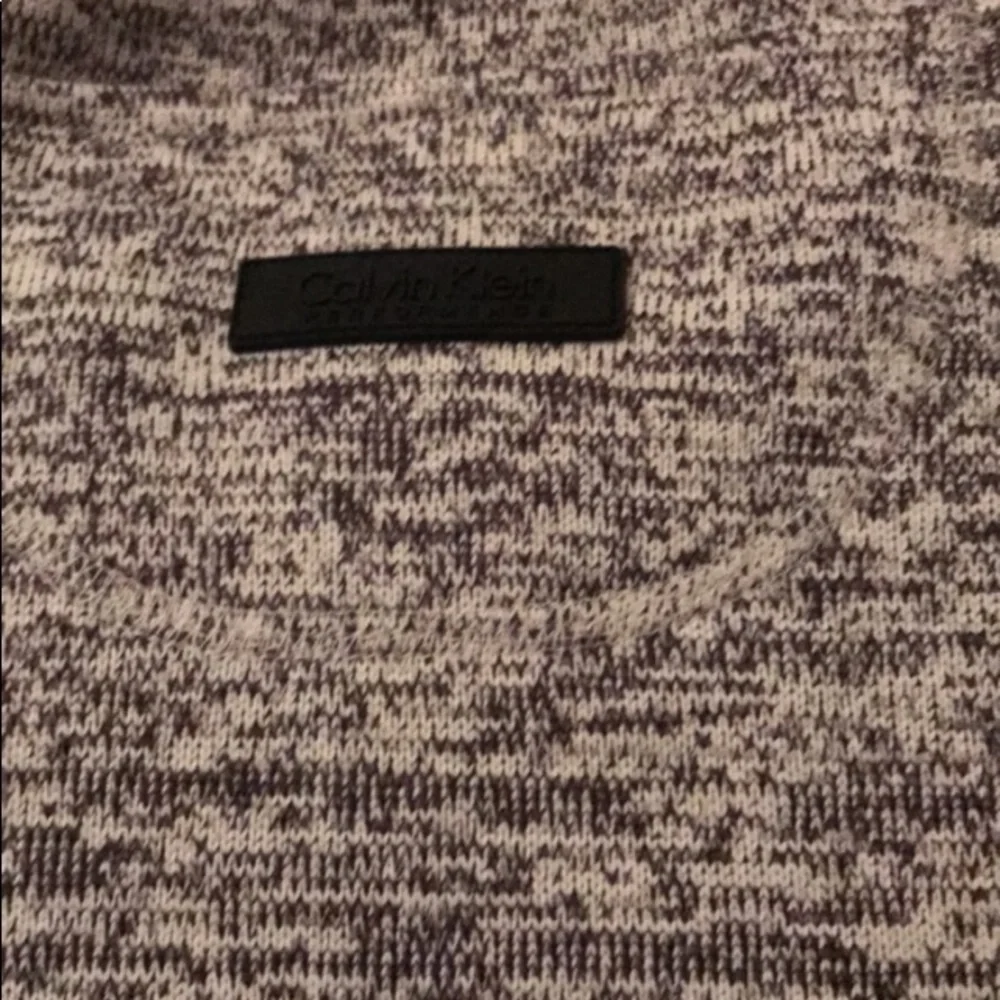 Calvin Klein Performance zipper Front - Picture 8 of 8